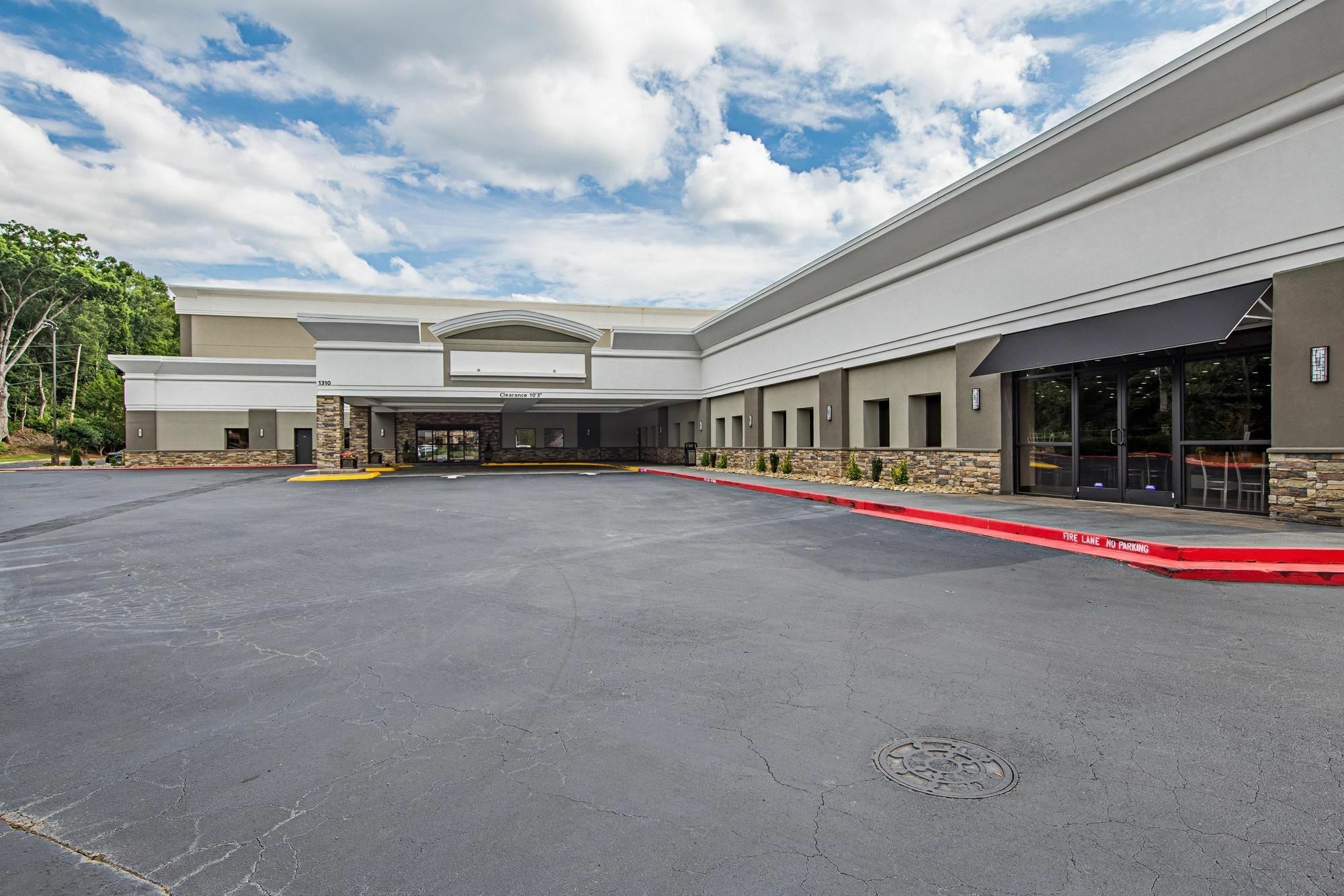 Best Western Plus Clemson Hotel & Conference Center Exterior photo